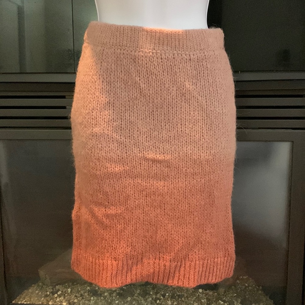 POS1300 Free People Coral Crochet Skirt size XS